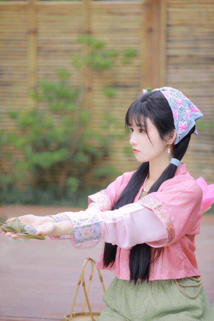 广秀娟 头像配图